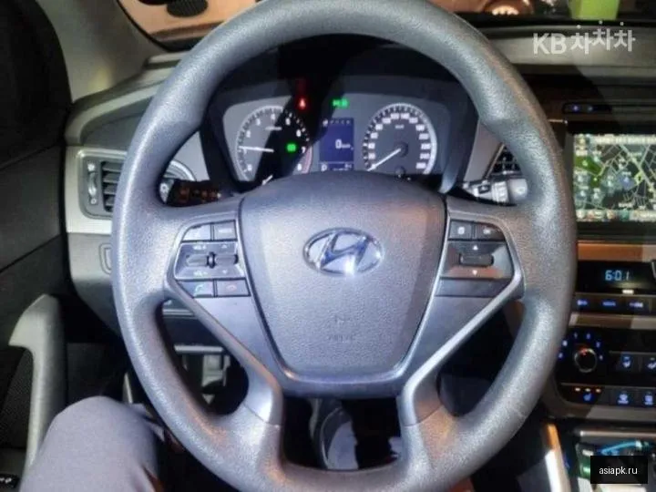 Hyundai Sonata 4