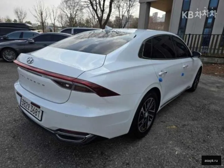 Hyundai Grandeur 6