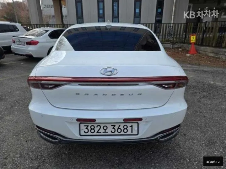 Hyundai Grandeur 5
