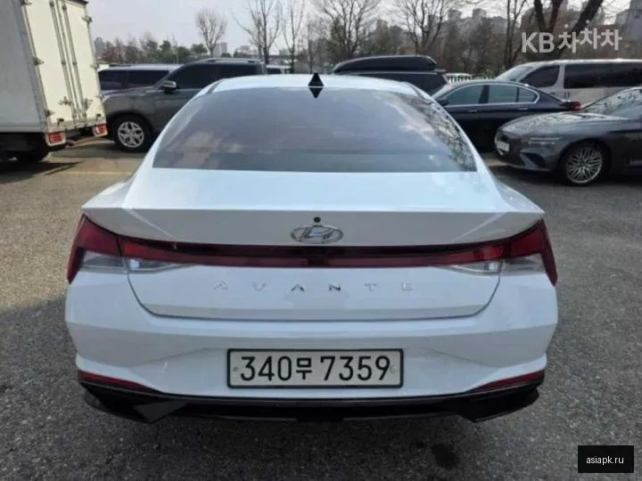 Hyundai Avante 5