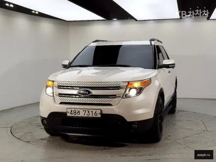 Ford Explorer 2