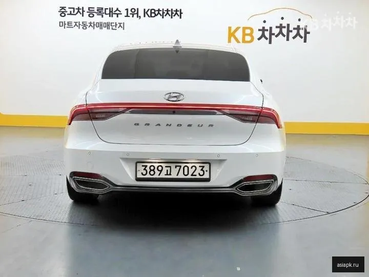 Hyundai Grandeur 3