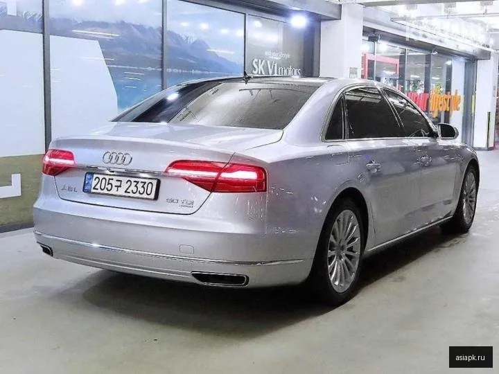 Audi A8 4