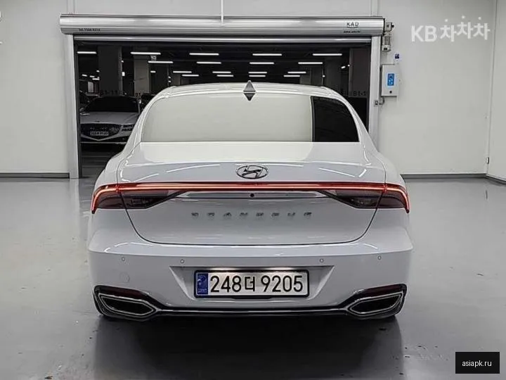 Hyundai Grandeur 3