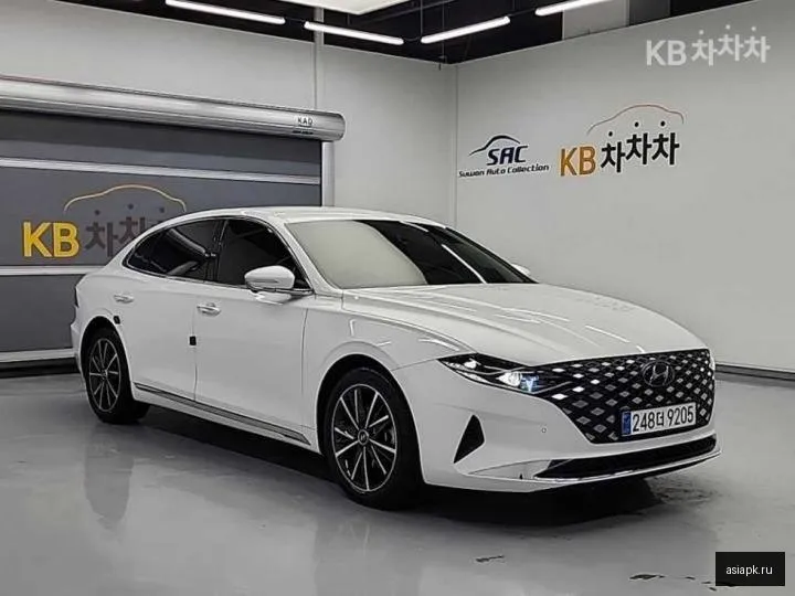 Hyundai Grandeur 4