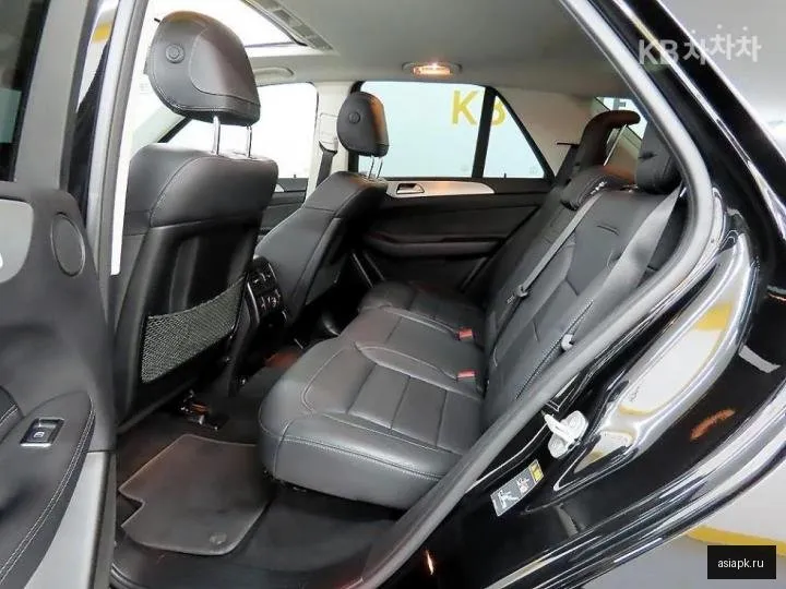 Mercedes-Benz GLE-Class 6