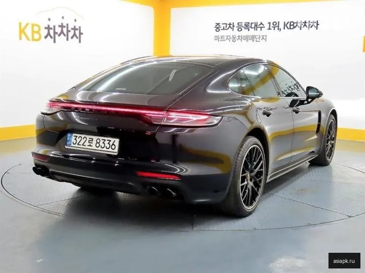 Porsche Panamera 4