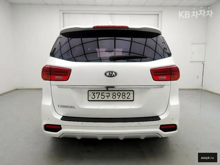 Kia Carnival 3