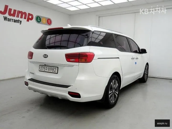 Kia Carnival 4