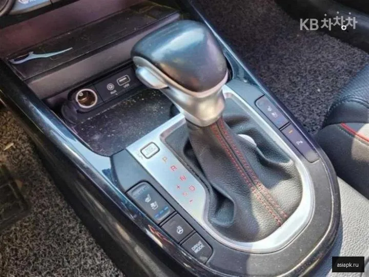 Kia K3 5
