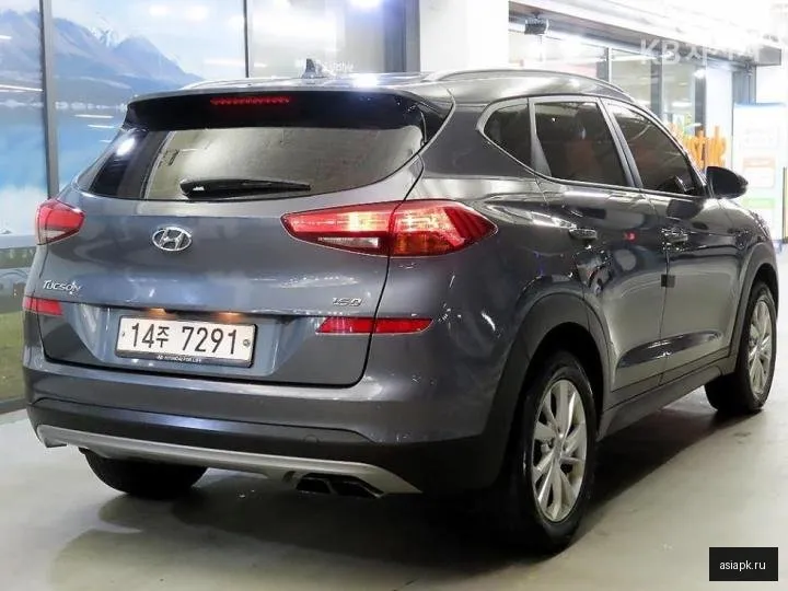 Hyundai Tucson 4