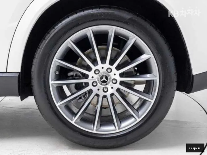 Mercedes-Benz GLE-Class AMG 5