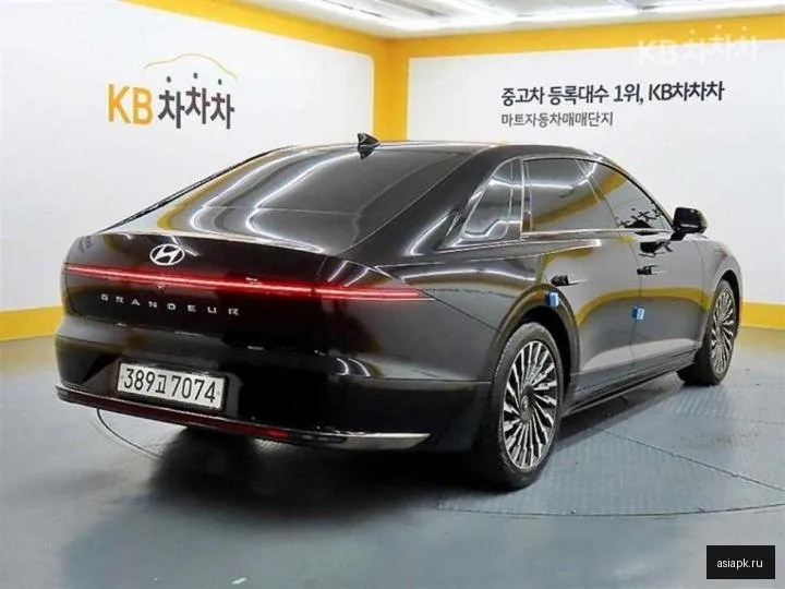 Hyundai Grandeur 4
