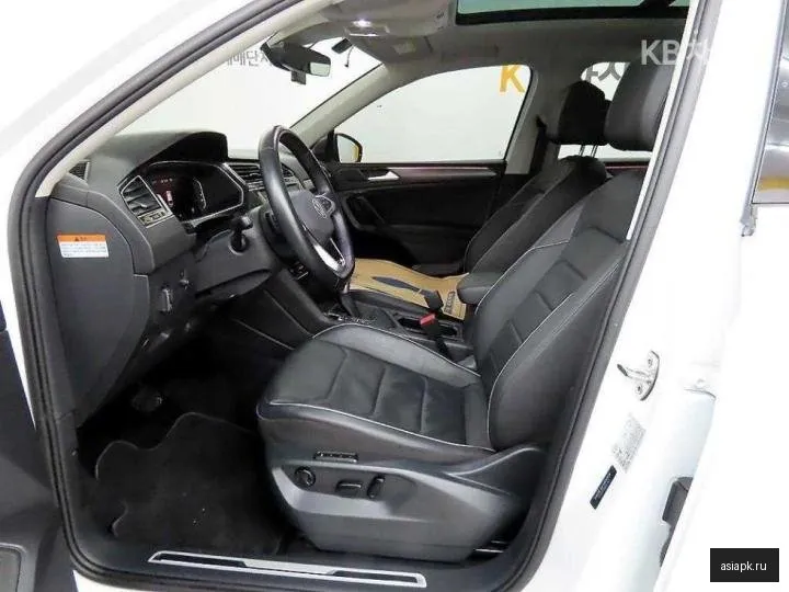 Volkswagen Tiguan 5