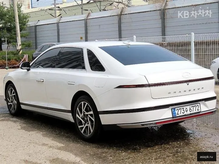 Hyundai Grandeur 3