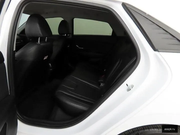 Hyundai Avante 6