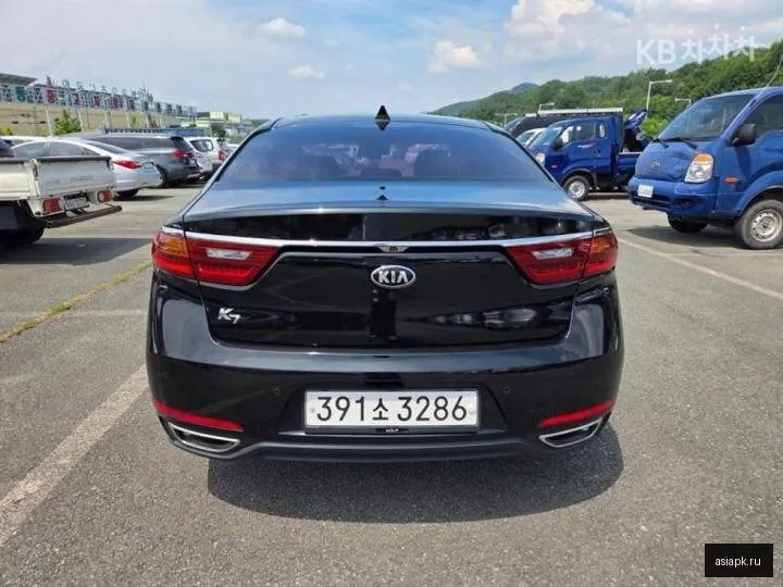 Kia K7 3