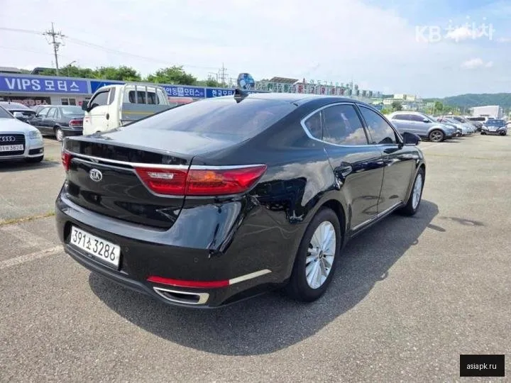 Kia K7 4