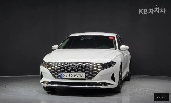 Hyundai Grandeur 4