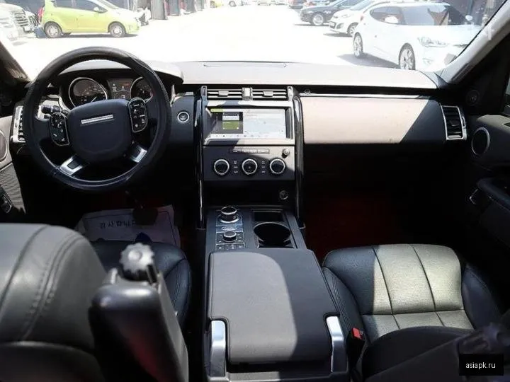 Land Rover Discovery 5