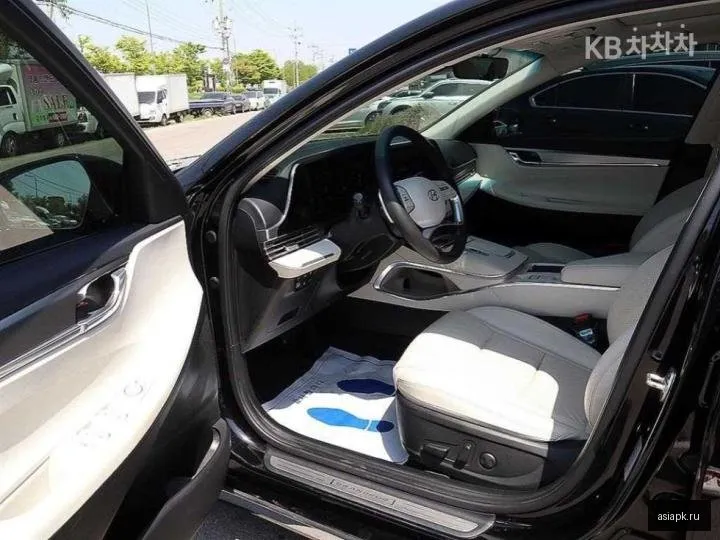 Hyundai Grandeur 6