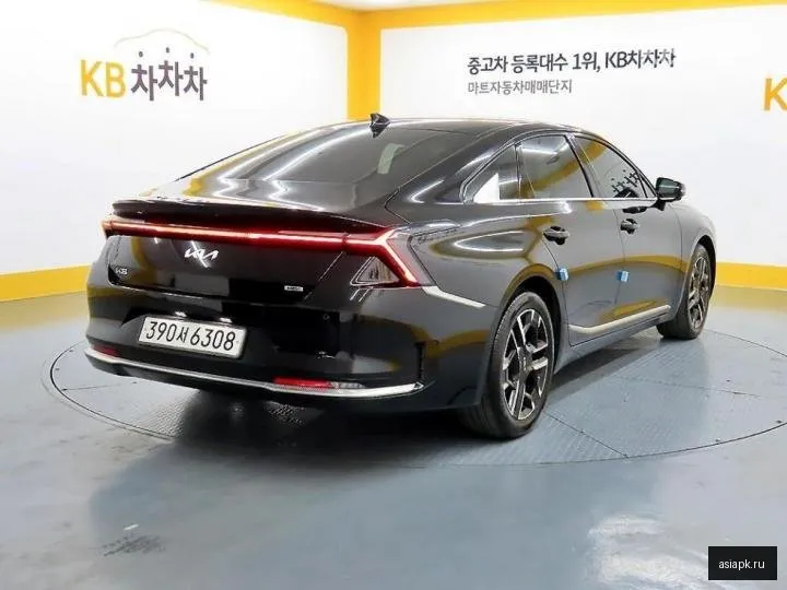 Kia K8 4