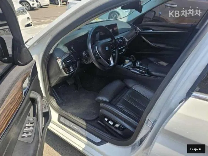 BMW 5-Series 5