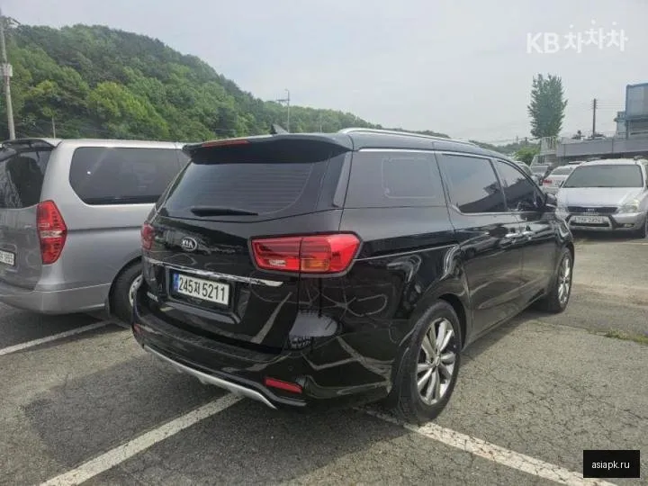 Kia Carnival 3