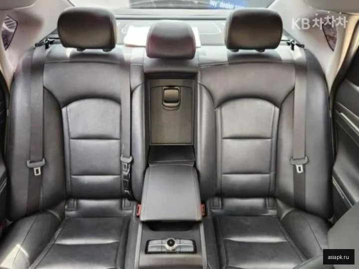Hyundai Grandeur 6