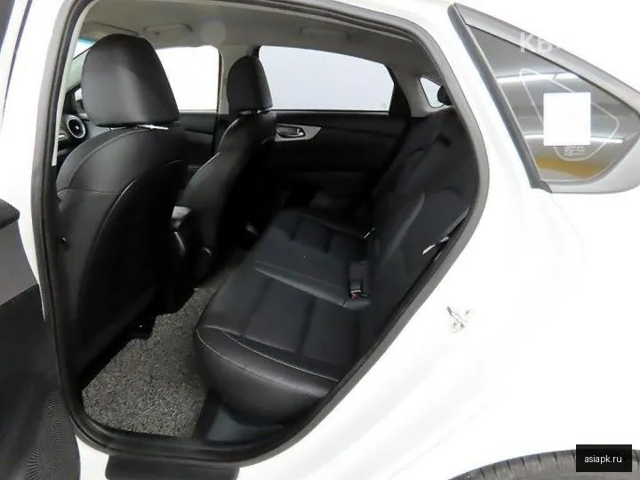 Kia K3 6