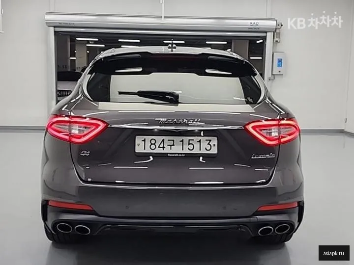Maserati Levante 3