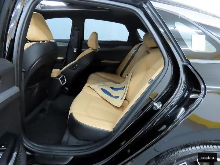 Kia K5 6