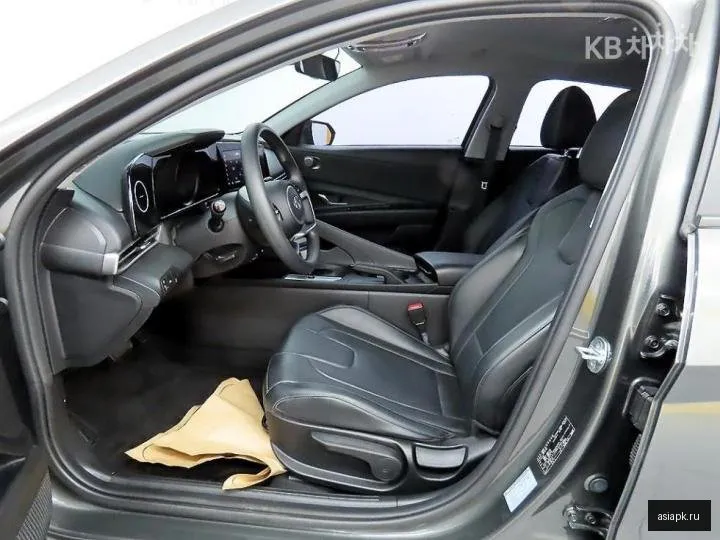 Hyundai Avante 5