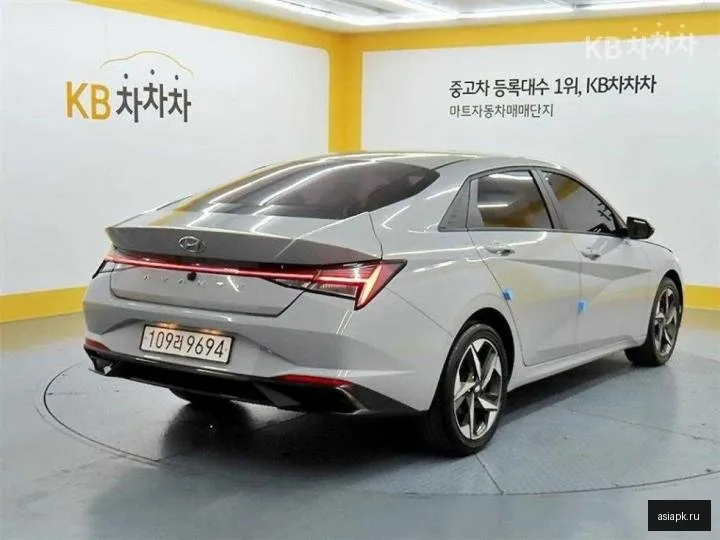 Hyundai Avante 4