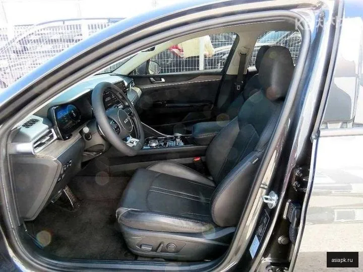 Kia K5 5