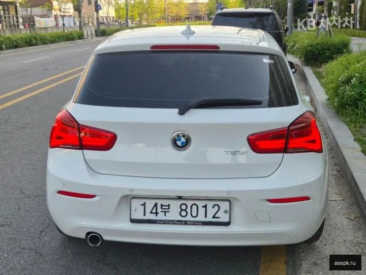 BMW 1-Series 4