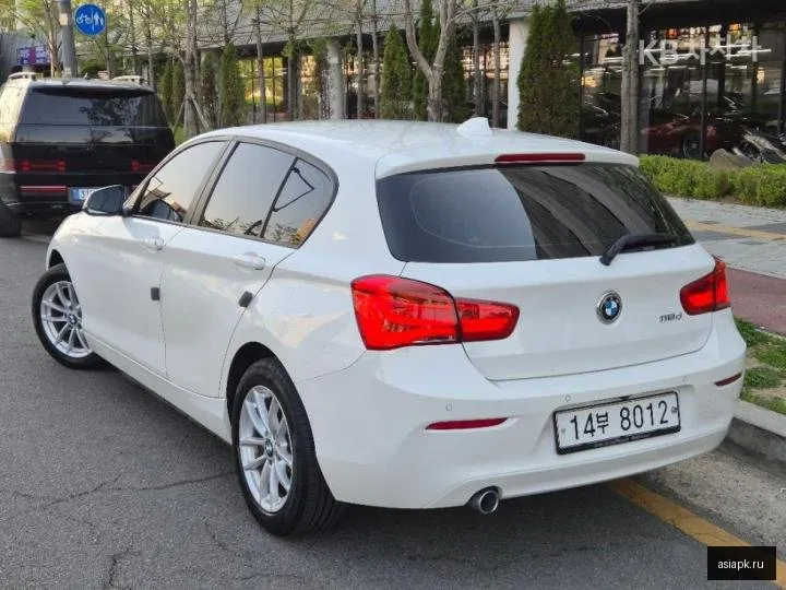 BMW 1-Series 5