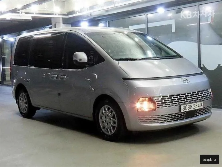 Hyundai Staria