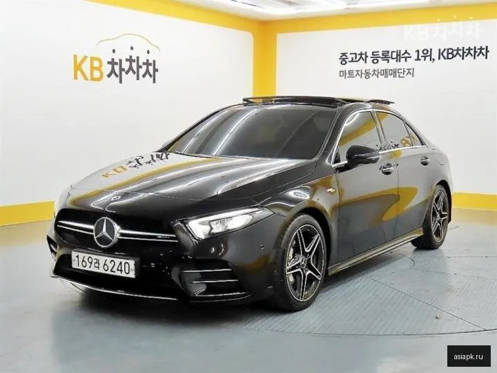 Mercedes-Benz A-Class 2