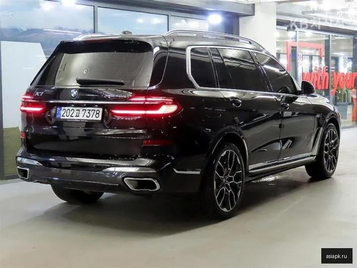 BMW X7 4