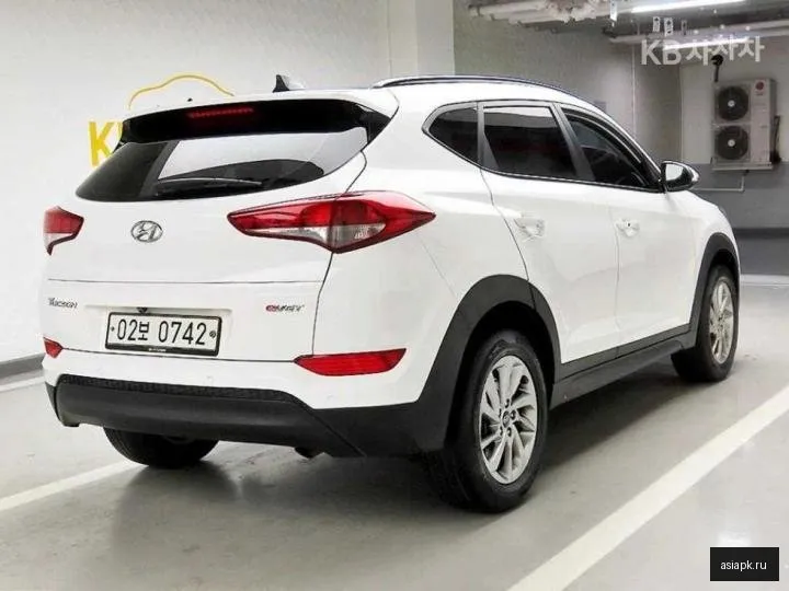 Hyundai Tucson 4