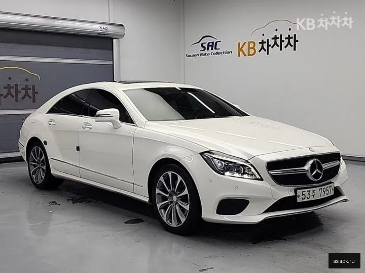 Mercedes-Benz CLS-Class 4