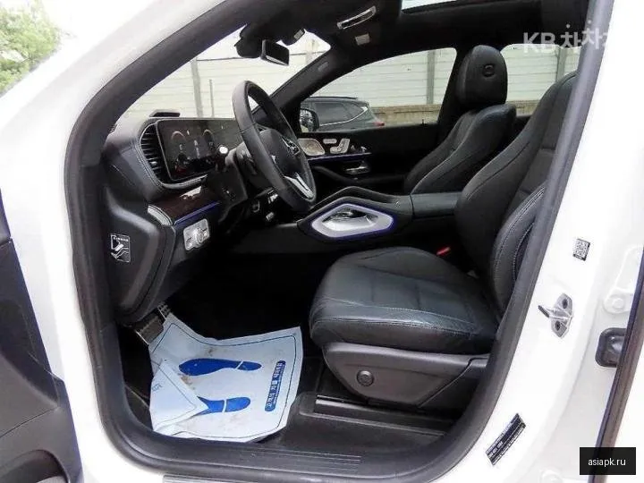 Mercedes-Benz GLE-Class 5