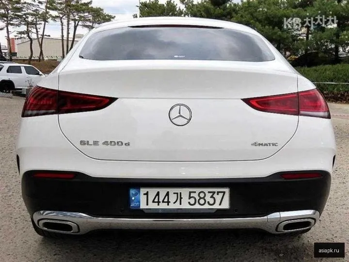 Mercedes-Benz GLE-Class 4