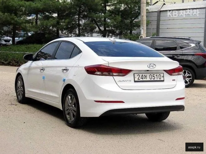 Hyundai Avante 3