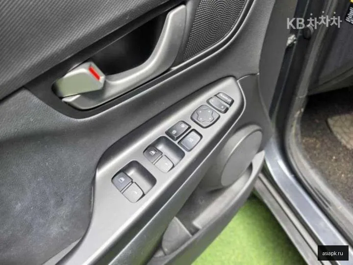 Hyundai Kona 5