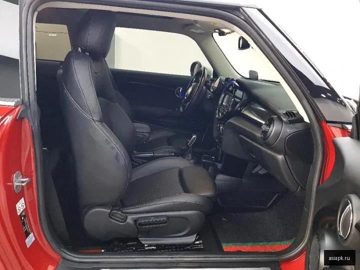 MINI Hatch 5