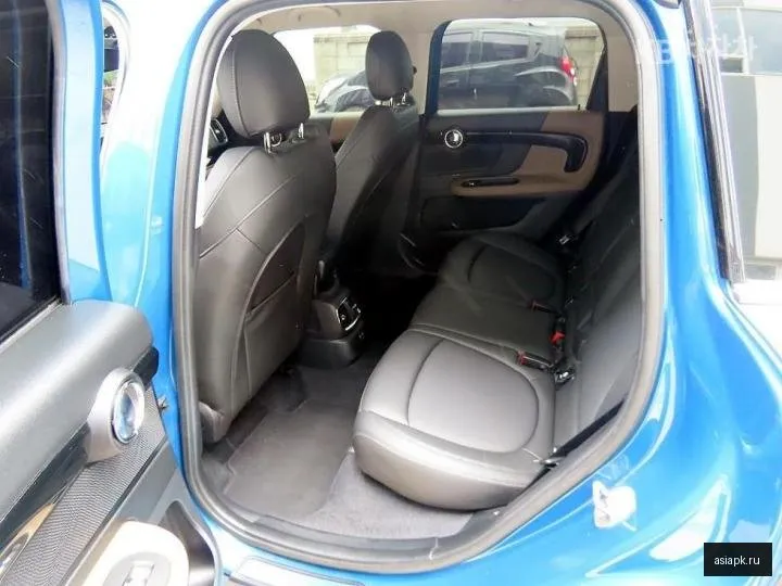 MINI Countryman 6
