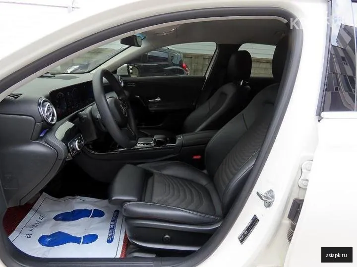 Mercedes-Benz A-Class 5