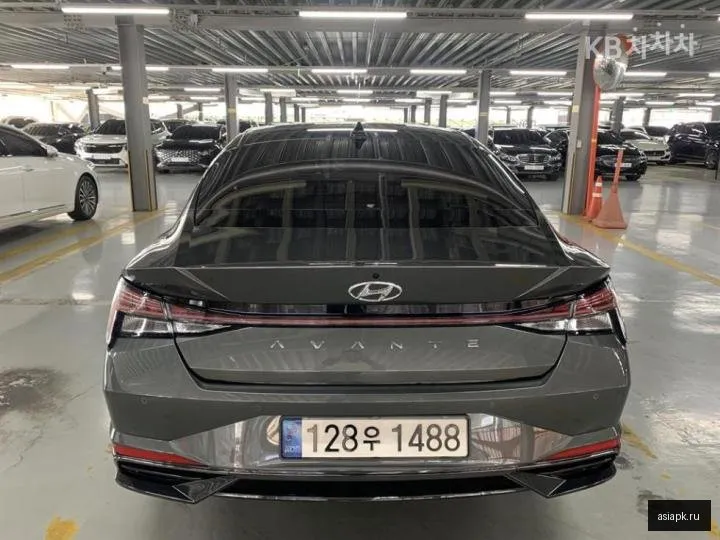 Hyundai Avante 4